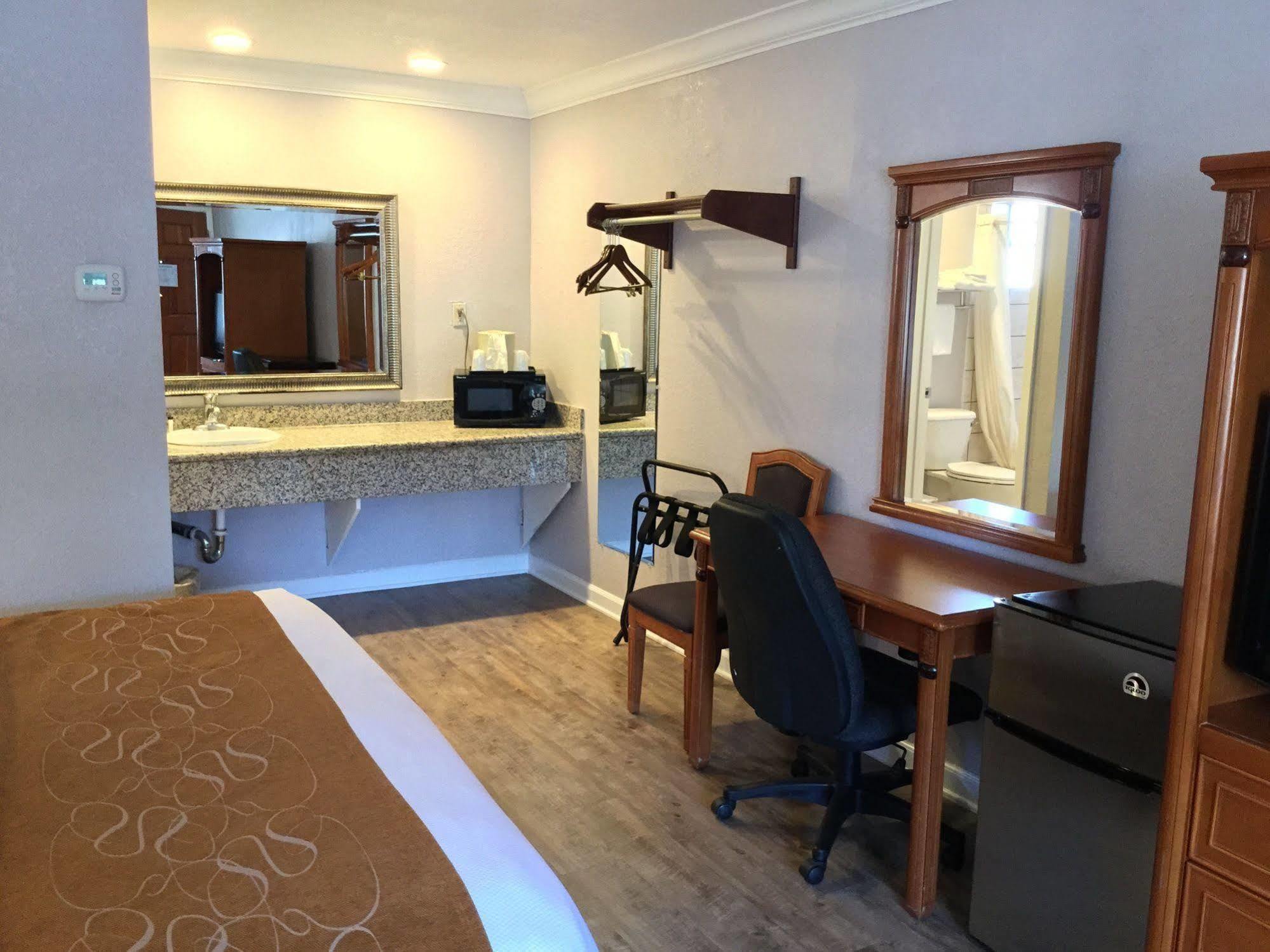 ووودلاند Journey Inn المظهر الخارجي الصورة